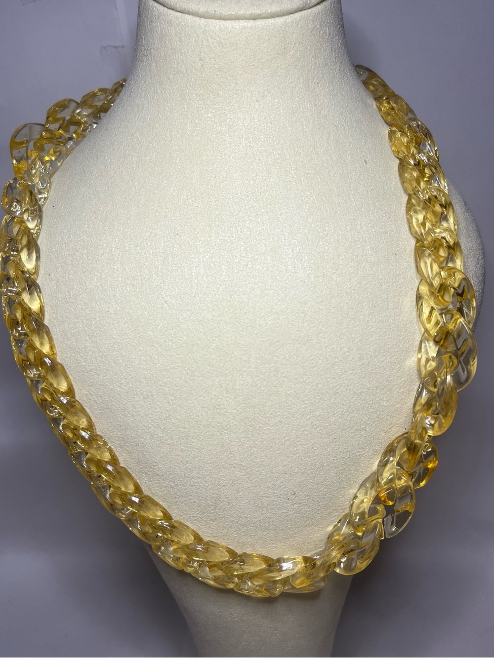 Shiny clear lightweight yellow necklace